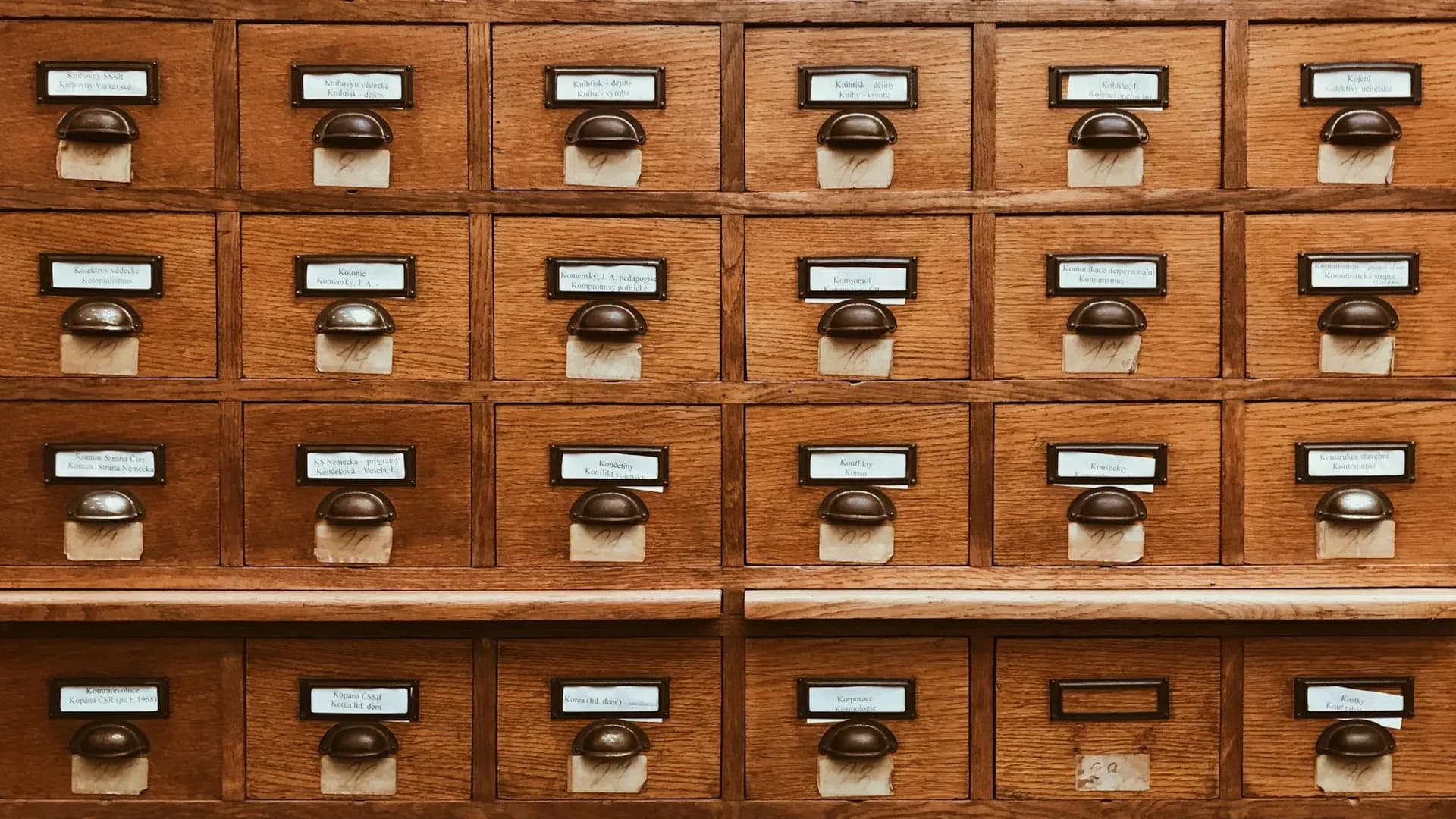 Memoria de agentes: el problema no es recordar, es olvidar